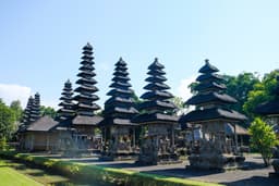 Mengwi Temple, Monkey Forest & Tanah Lot Sunset Tour